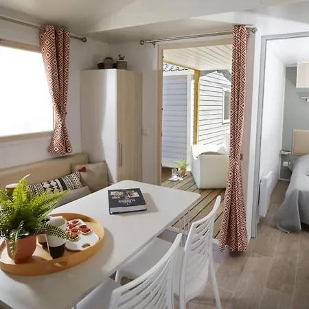 Campsite Les Alouettes -
