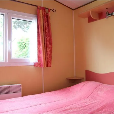 Campsite Les Alouettes - *