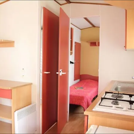 Campsite Les Alouettes -