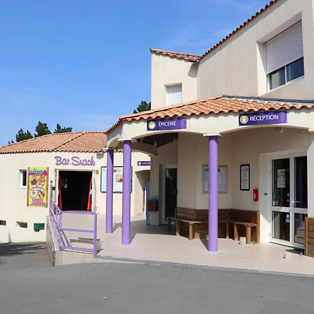 Campsite Les Alouettes - Bretignolles-sur-Mer